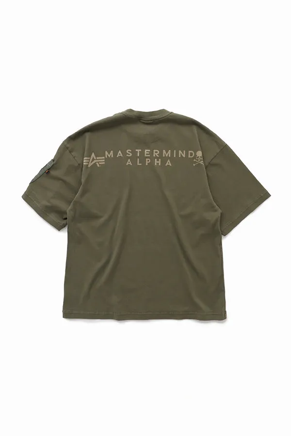 ALPHA INDUSTRIES × MASTERMIND WORLD CIGER POCKET SS TEE