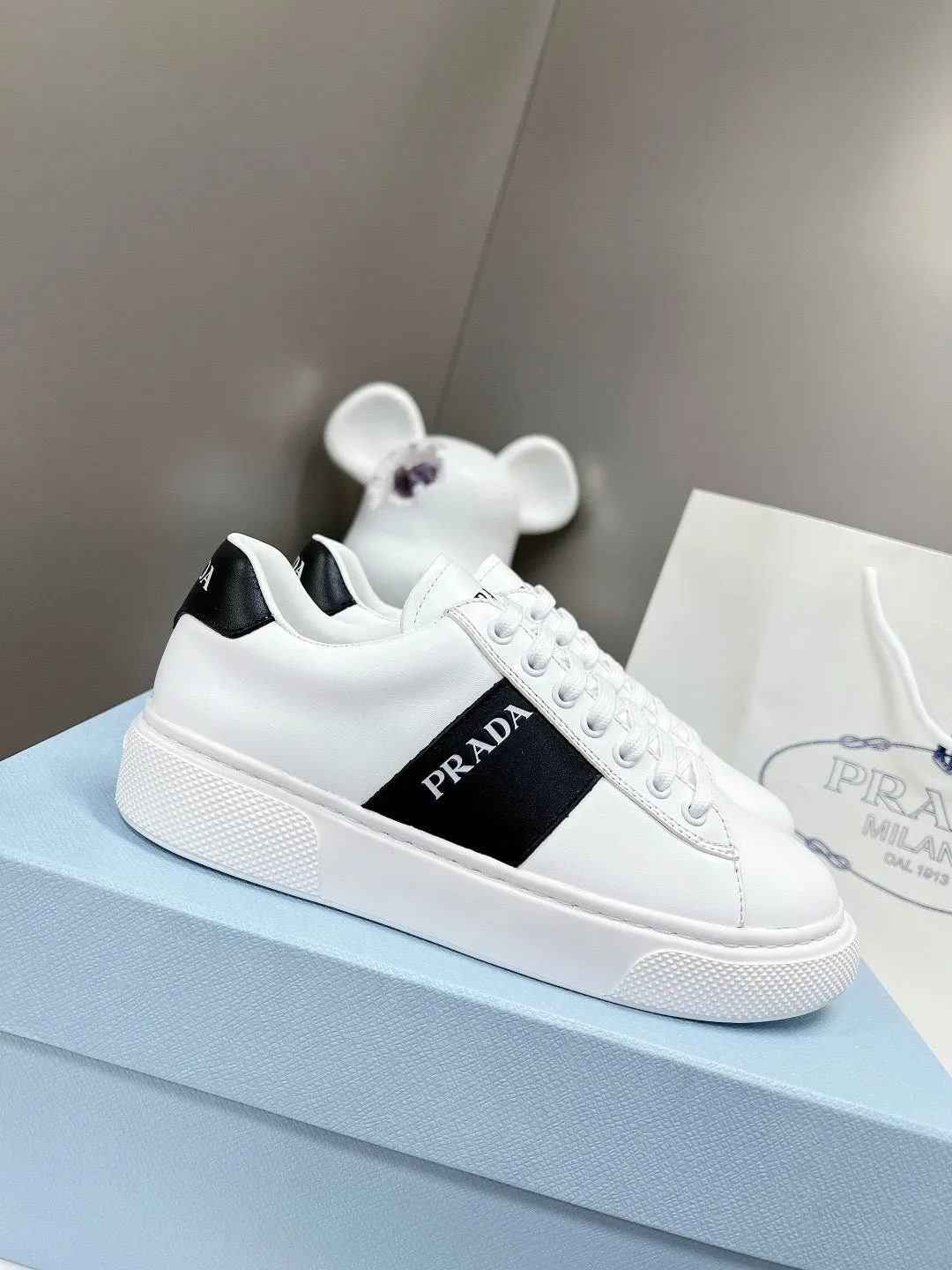 SE926 PD Leather Sneakers / Size5-10